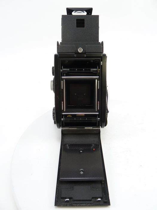 Mamiya C330 Camera Outfit with 80MM F2.8 Blue Dot Lens and WLF