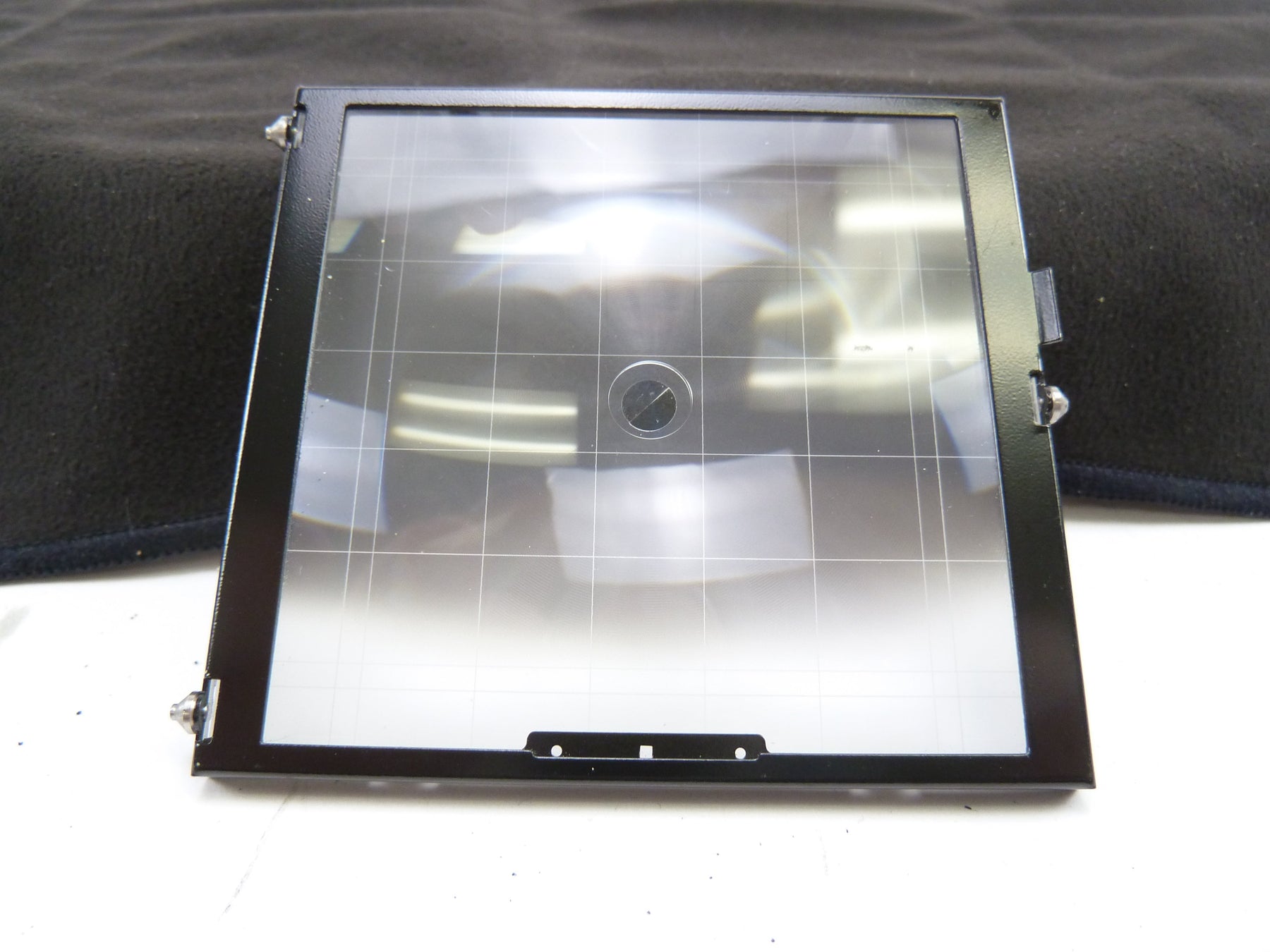 Brightscreen with 45 Degree Split Image and Grid for Mamiya RZ67 Cameras