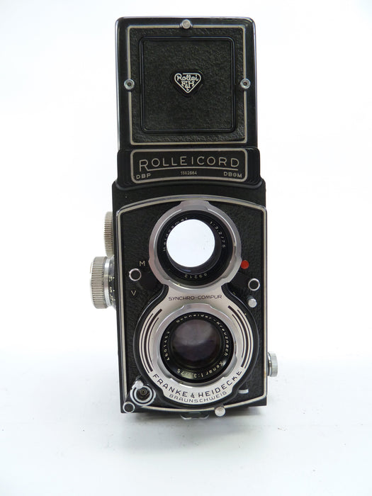 Rolleicord V Twin Lens Reflex with Schneider 75MM f3.5 Lens AS IS