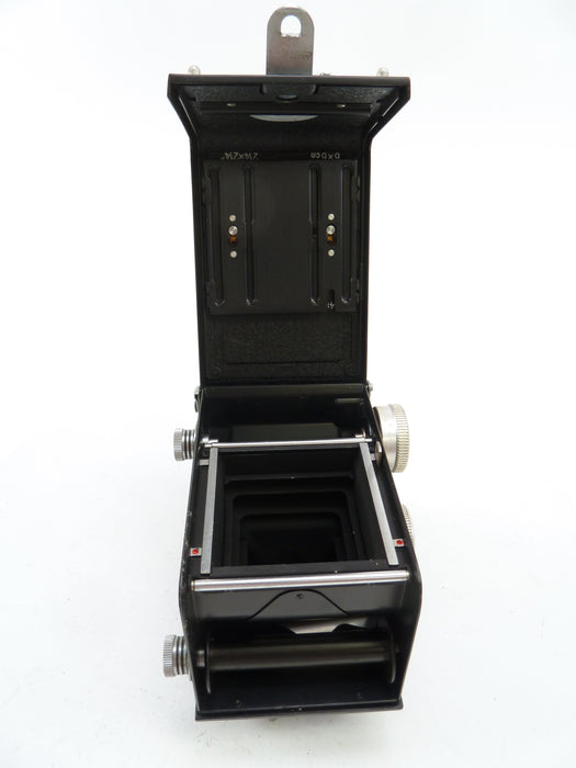 Rolleicord V Twin Lens Reflex with Schneider 75MM f3.5 Lens AS IS