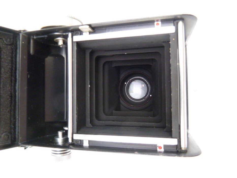 Rolleicord V Twin Lens Reflex with Schneider 75MM f3.5 Lens AS IS