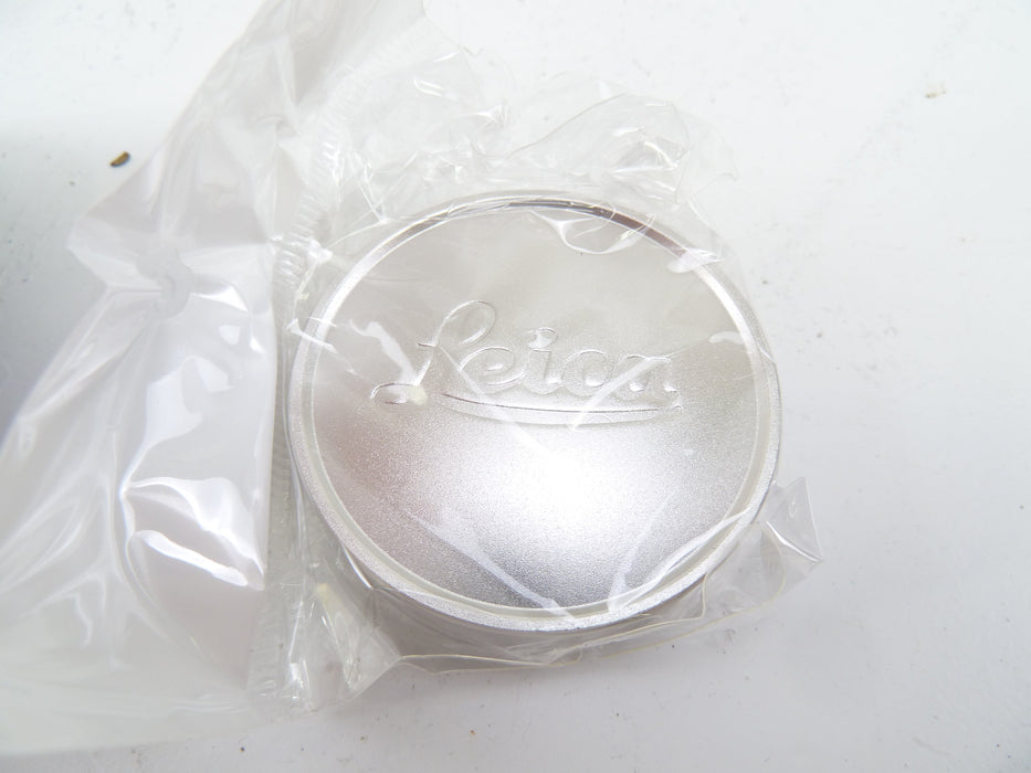 Leica 030116 /E39 39MM Lens Cap in Box