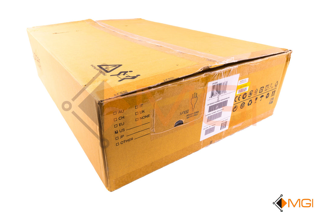 QFX5100-96S-AFO (NEW IN OPEN BOX)