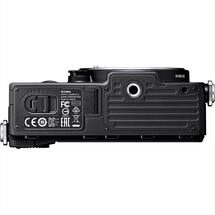 Sigma fp Mirrorless Camera with 45mm F2.8 DG DN Contemporary Lens