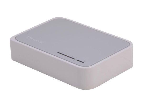 TLSG1048M - TP-Link 5 Port 10/100 Mbps Fast Ethernet Switch | Desktop Ethernet Splitter | Ethernet Hub | Plug & Play | Fanless Quiet | Desktop Design | Green Technology | Unmanaged (TL-SF1005D), White