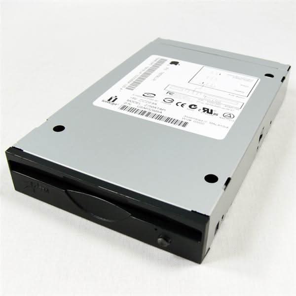 Iomega Z750ATAPI 750MB IDE/ATAPI Missing top Lid Beige Zip Drive