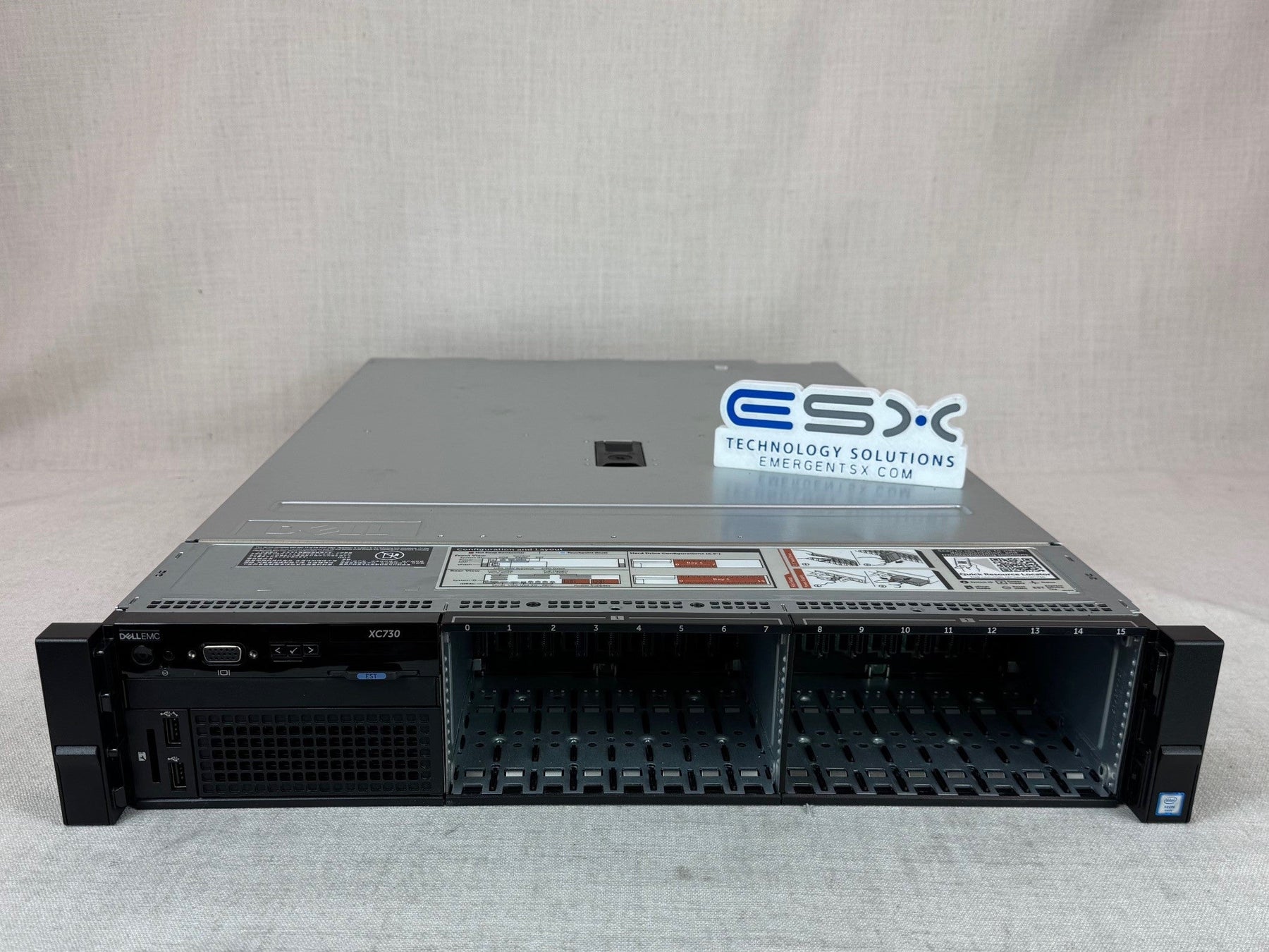 Dell PowerEdge XC730 16x 2.5” Server(same as R730) – 2x 22C E5-2699v4, 32GB RAM