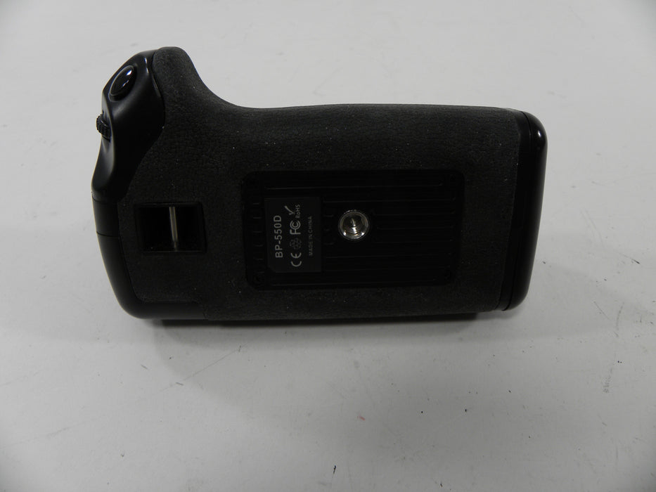 Battery Grip BP-550D for Canon T2i