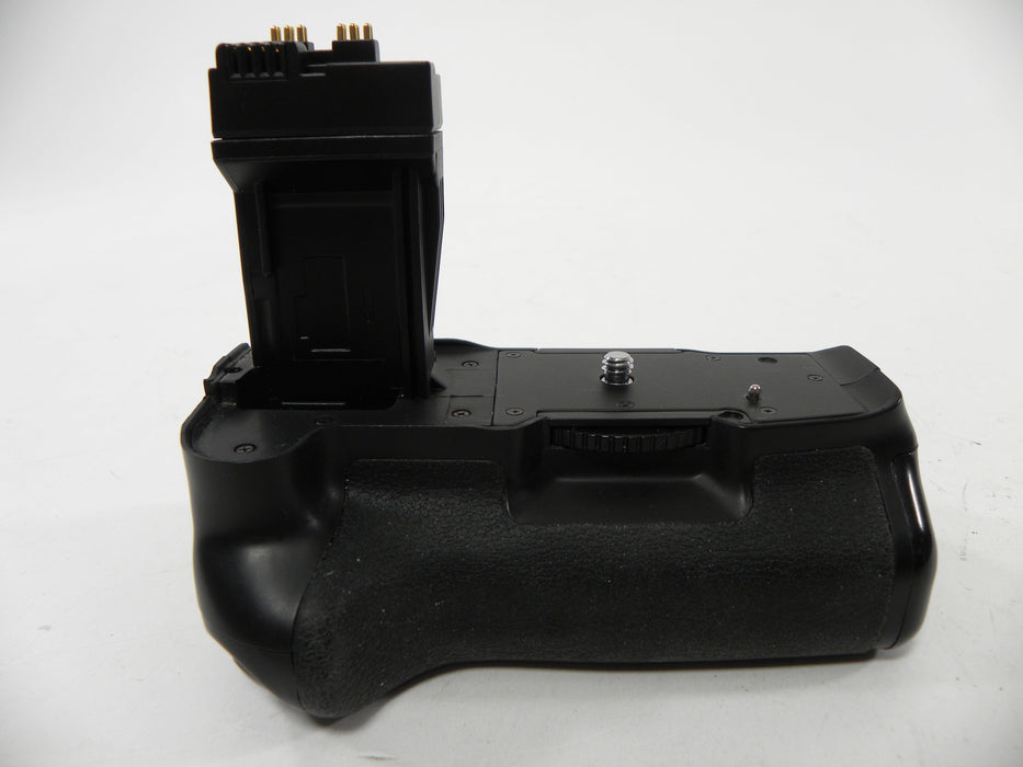 Battery Grip BP-550D for Canon T2i