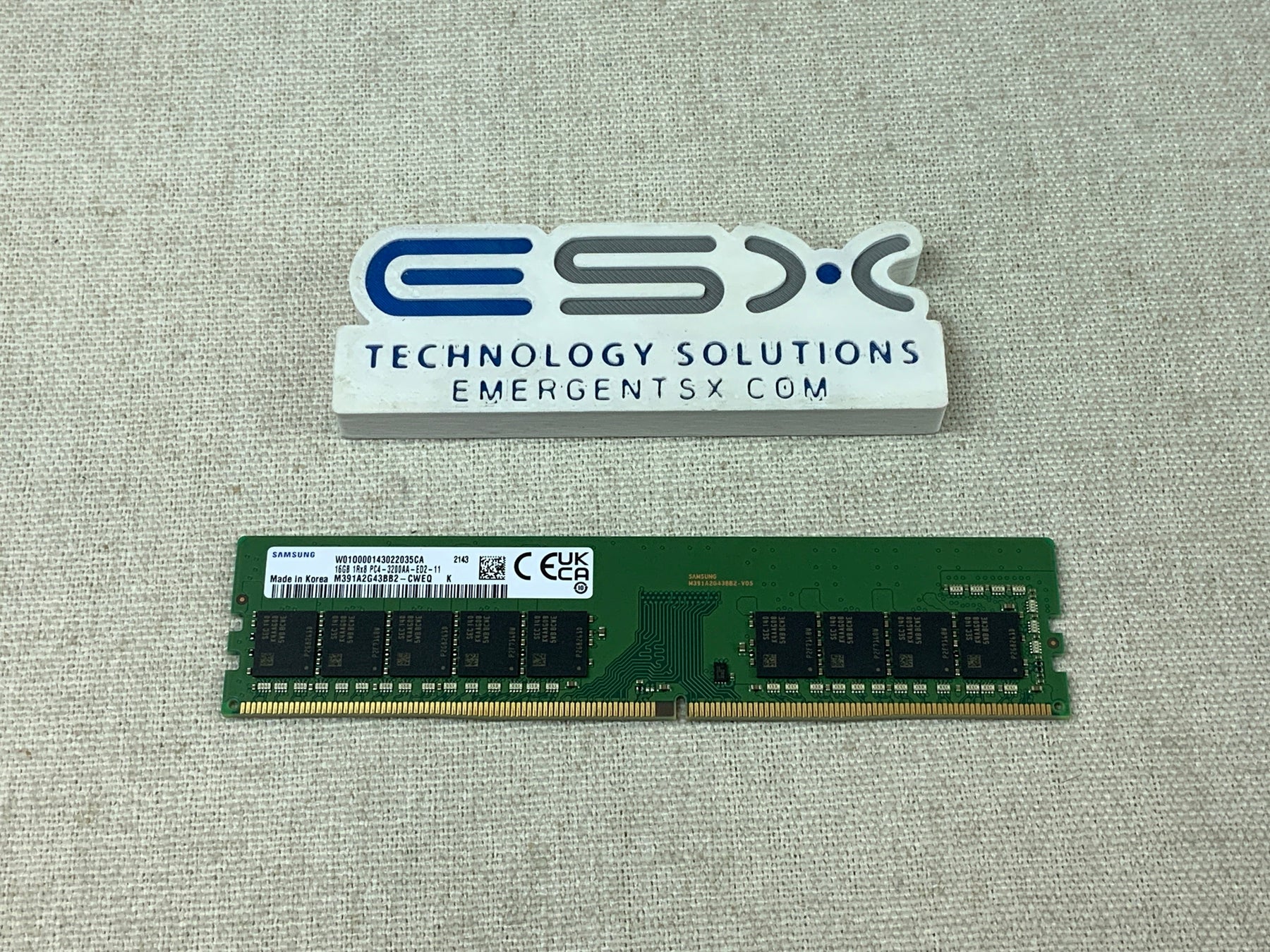 Samsung M391A2G43BB2-CWE 16GB 1Rx8 PC4-3200AA DDR4 ECC Server Memory UDIMM