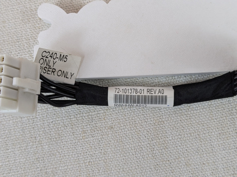 Cisco 72-101378-01 8Pin to 10Pin GPU Power Cable for Nvidia Tesla M10 C240 M5