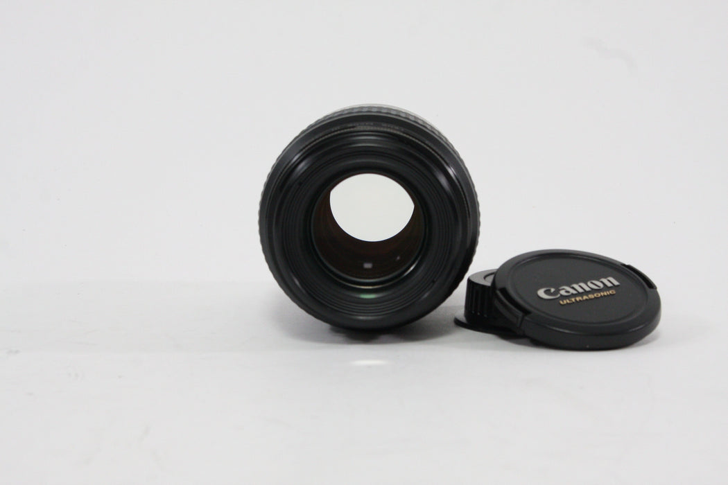 Canon 100mm f/2.8 USM Macro EF Lens
