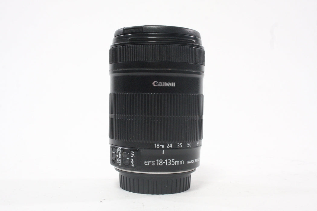 Canon 18-135mm f/3.5-5.6 IS EF-S for Canon EF Mount (Read)