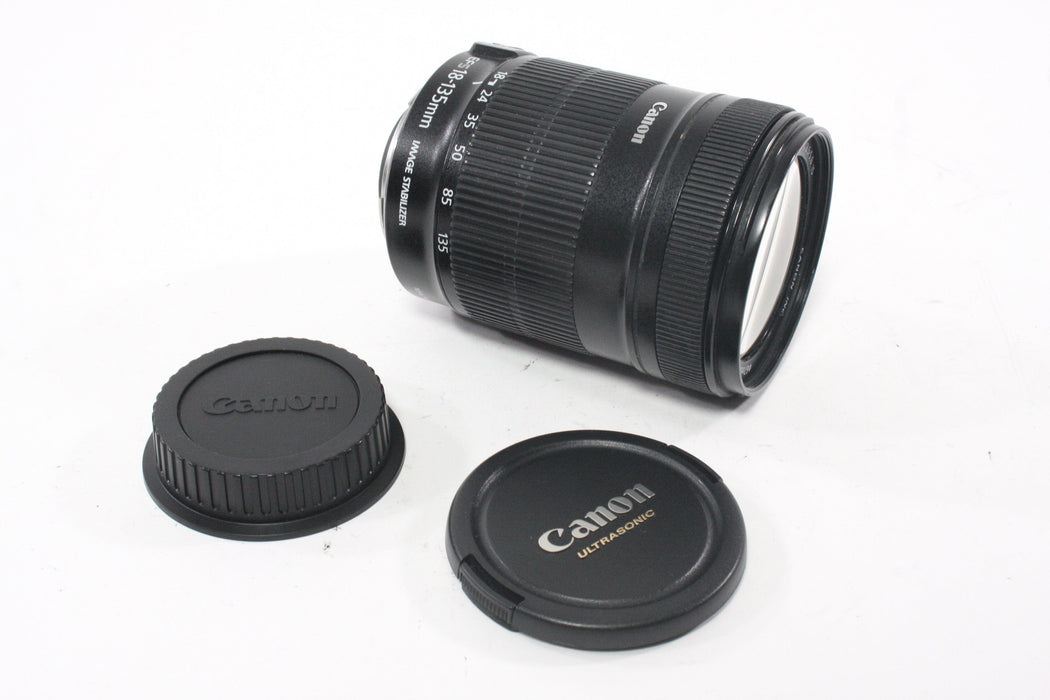 Canon 18-135mm f/3.5-5.6 IS EF-S for Canon EF Mount (Read)