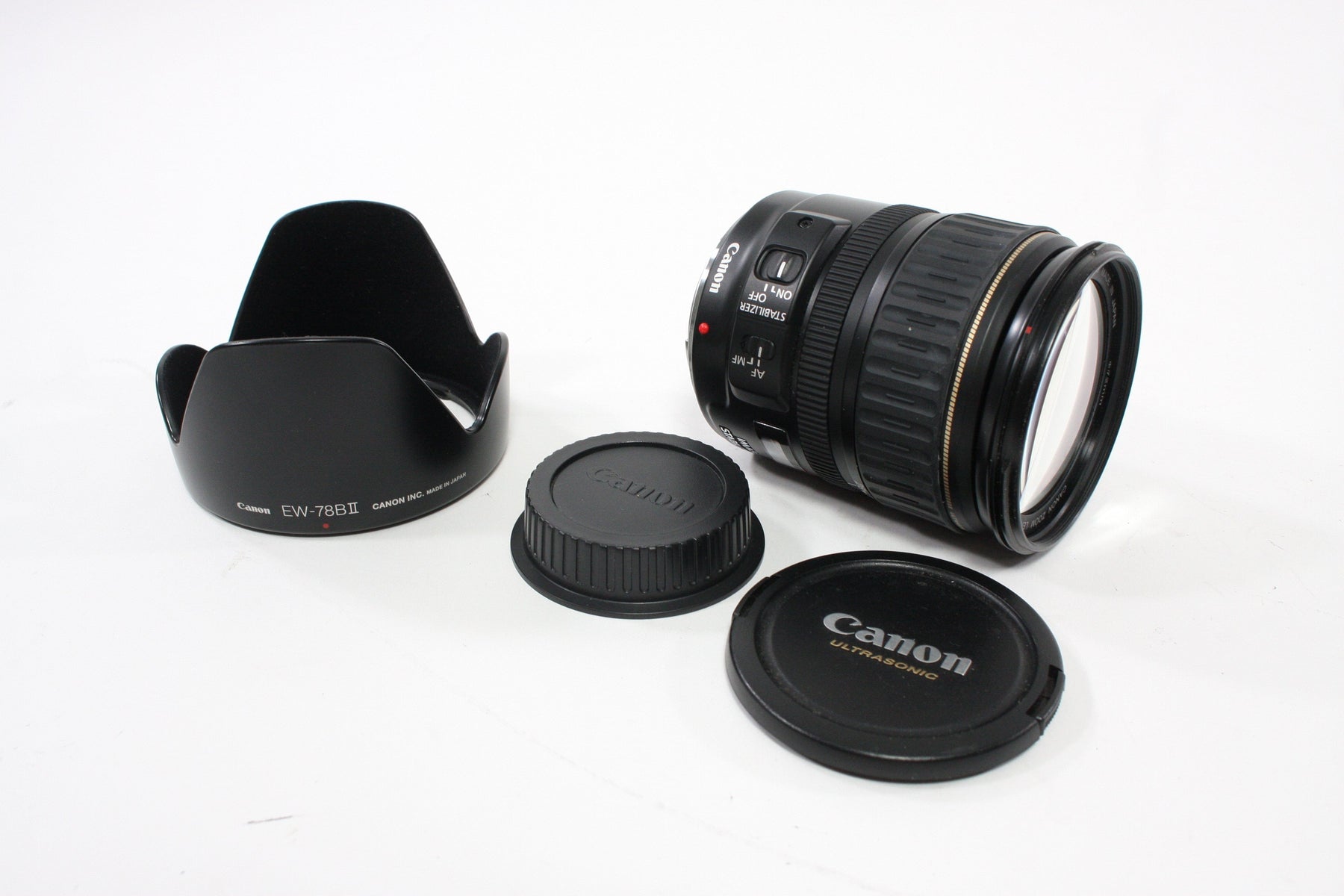 Canon 28-135mm f/3.5-5.6 IS Lens for Canon EF Mount