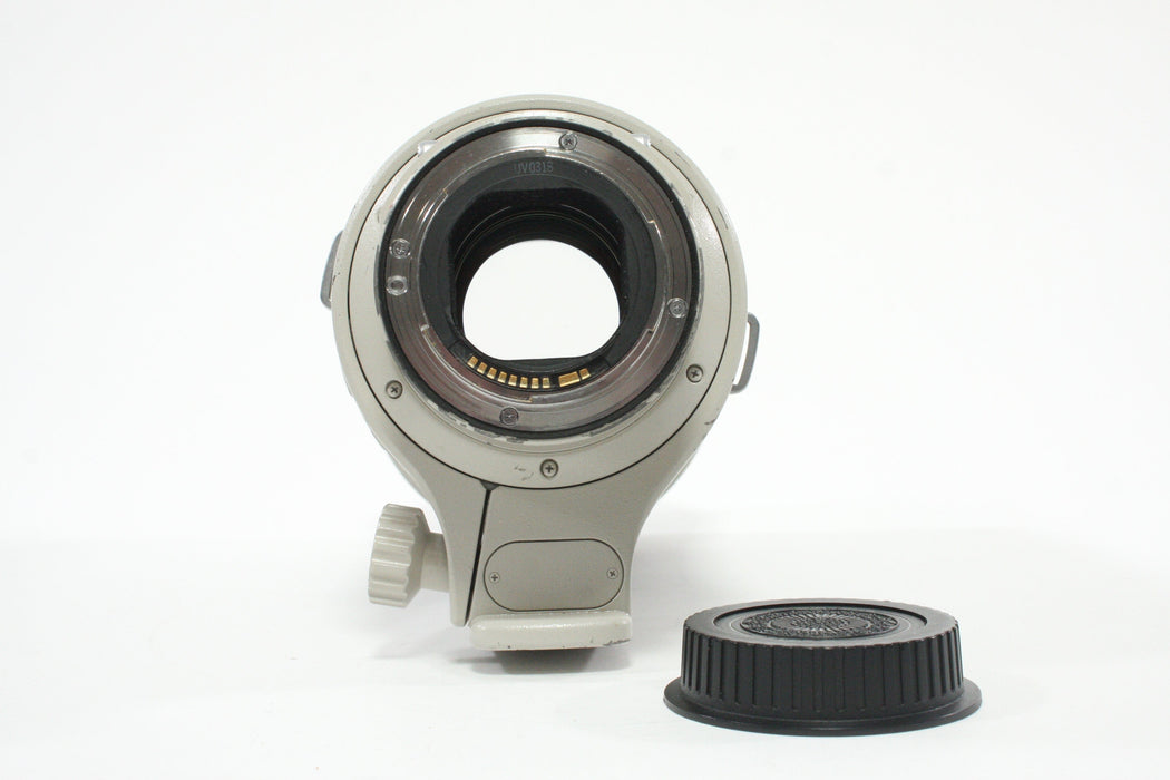 Canon 300mm f/2.8 L IS USM Lens for Canon EF Mount with Case for Parts or Repair