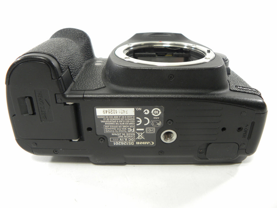 Canon 5D Mark II 21.1mp Digital SRL Body Only Shutter Ct. N/A