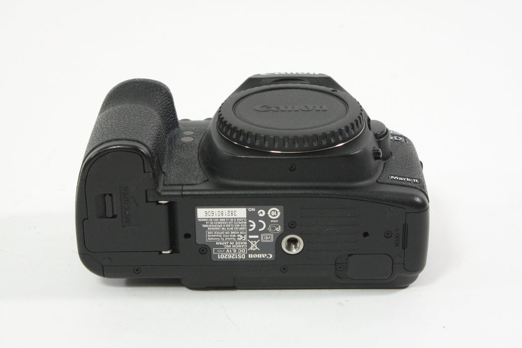 Canon 5D Mark II Body Only - Shutter Count 13251