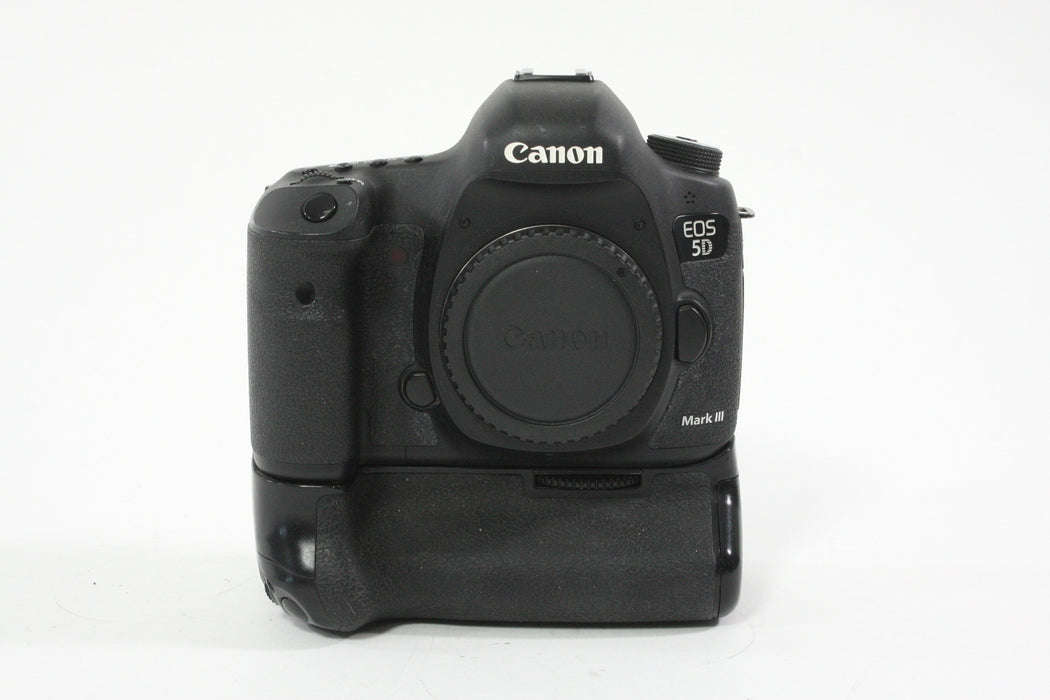 Canon 5D Mark III w/ Battery Grip - Shutter Count 8268