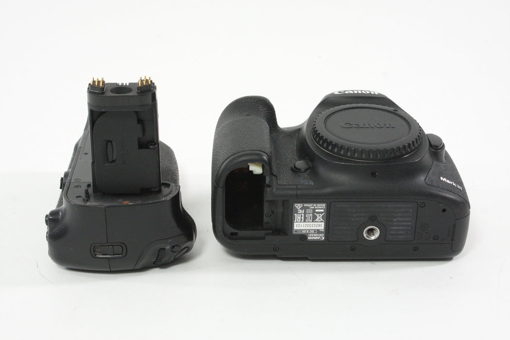 Canon 5D Mark III w/ Battery Grip - Shutter Count 8268