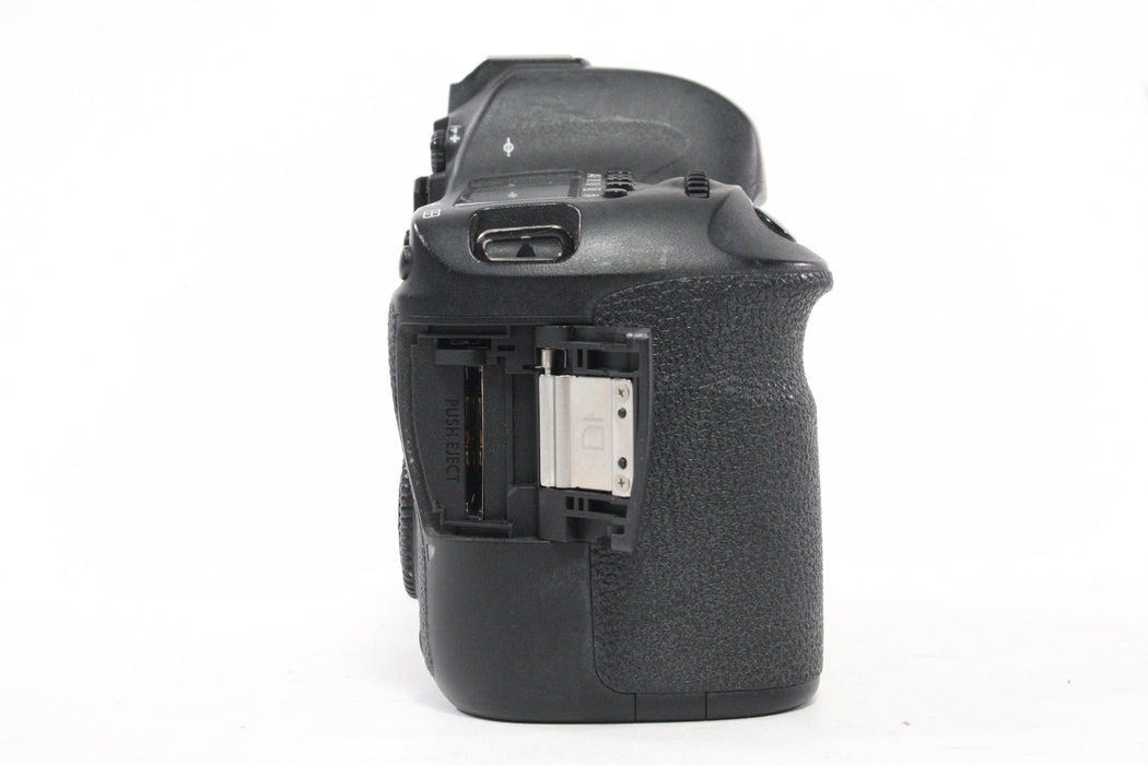 Canon 6D DSLR Camera Body with Shutter Count 152,953