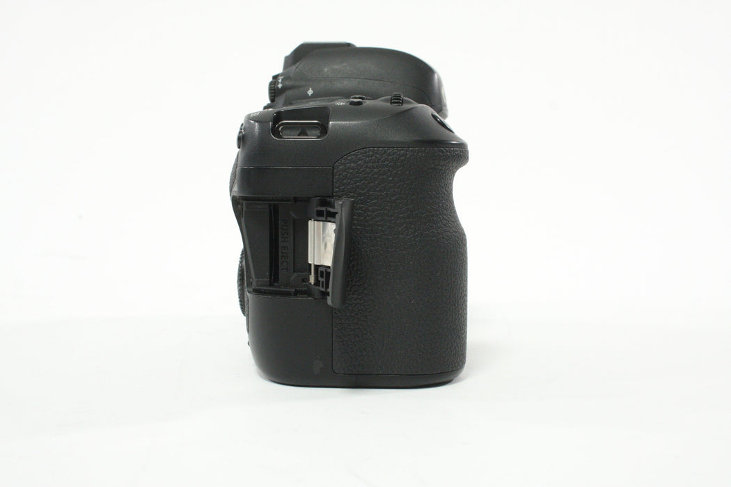Canon 6D Mark II DSLR Camera with Shutter Count 394,062