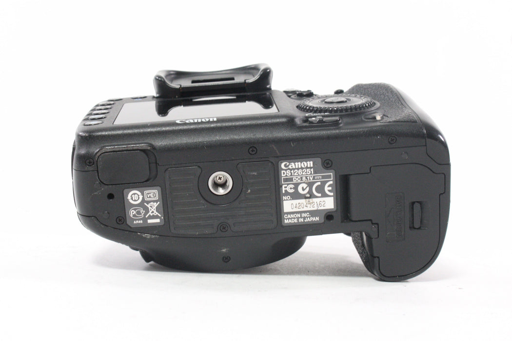 Canon 7D DSLR Camera with Shutter Count 113,472.  AS-IS