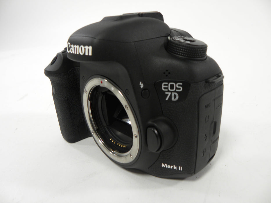 Canon 7D Mark II 20.2mp Digital SLR Body Only Shutter Ct. 4,315