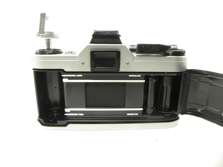Canon AE-1 35mm SLR Camera w/FD 35-70mm f3.5-4.5