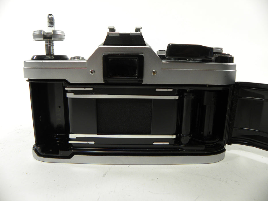 Canon AE-1 35mm SLR w/50mm f1.8