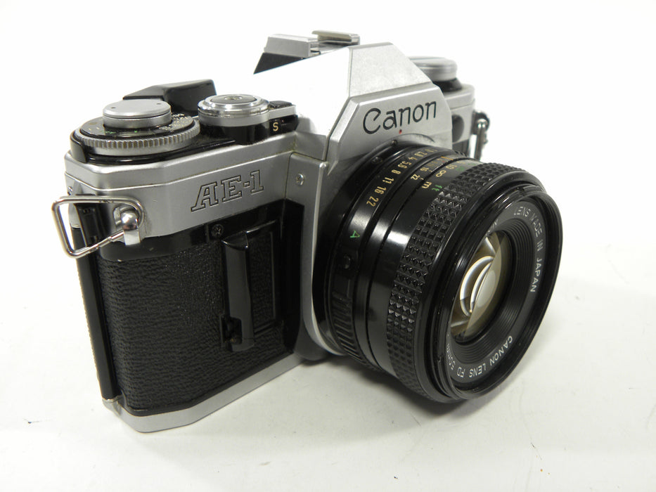 Canon AE-1 35mm SLR w/FD 50mm f1.8
