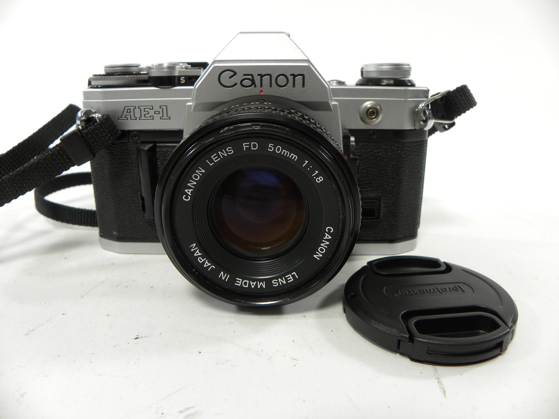 Canon AE-1 35mm SLR w/FD 50mm f1.8