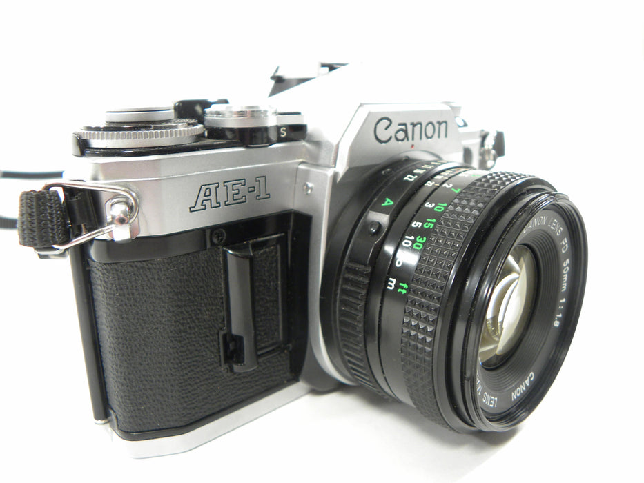 Canon AE-1 35mm SLR w/FD 50mm f1.8