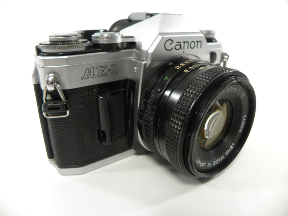 Canon AE-1 35mm SLR w/FD 50mm f1.8