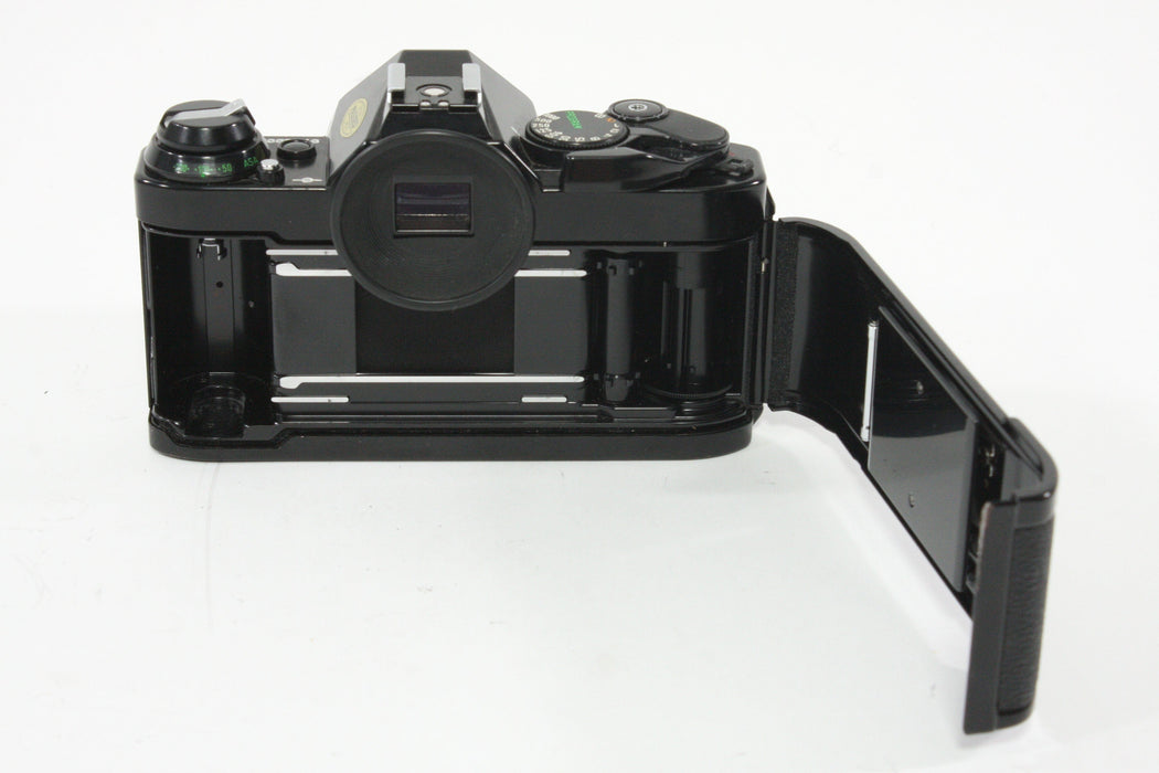 Canon AE-1 Program with 50mm F1.8 Lens (Black)