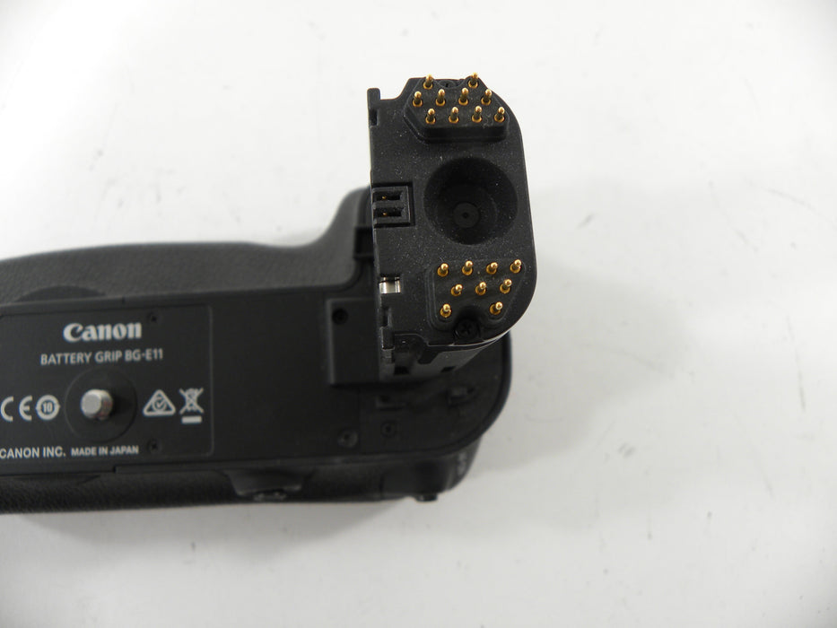 Canon BG-E11 Battery Grip for Canon Mark 5D III