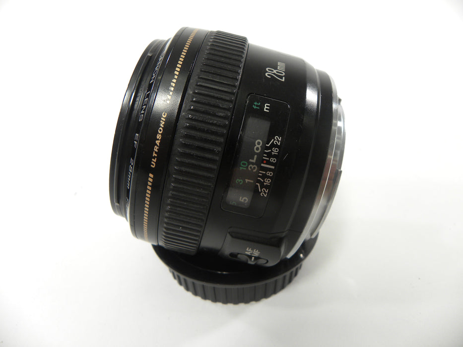 Canon EF 28mm f1.8 USM