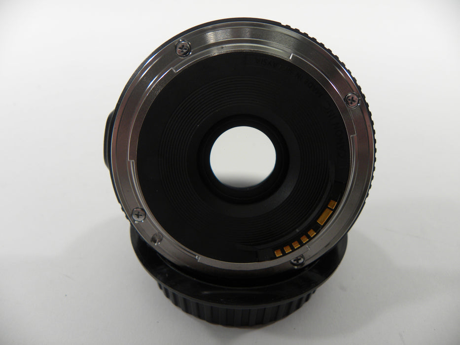 Canon EF 40mm f2.8 STM