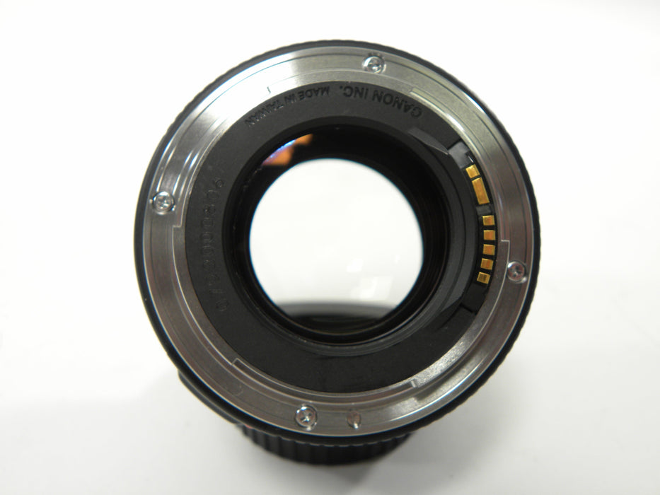 Canon EF 85mm f1.8 USM