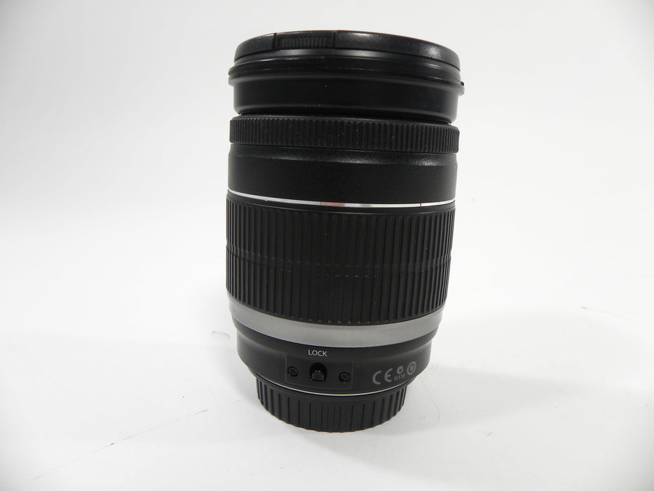 Canon EF-S 18-200mm f3.5-5.6 IS