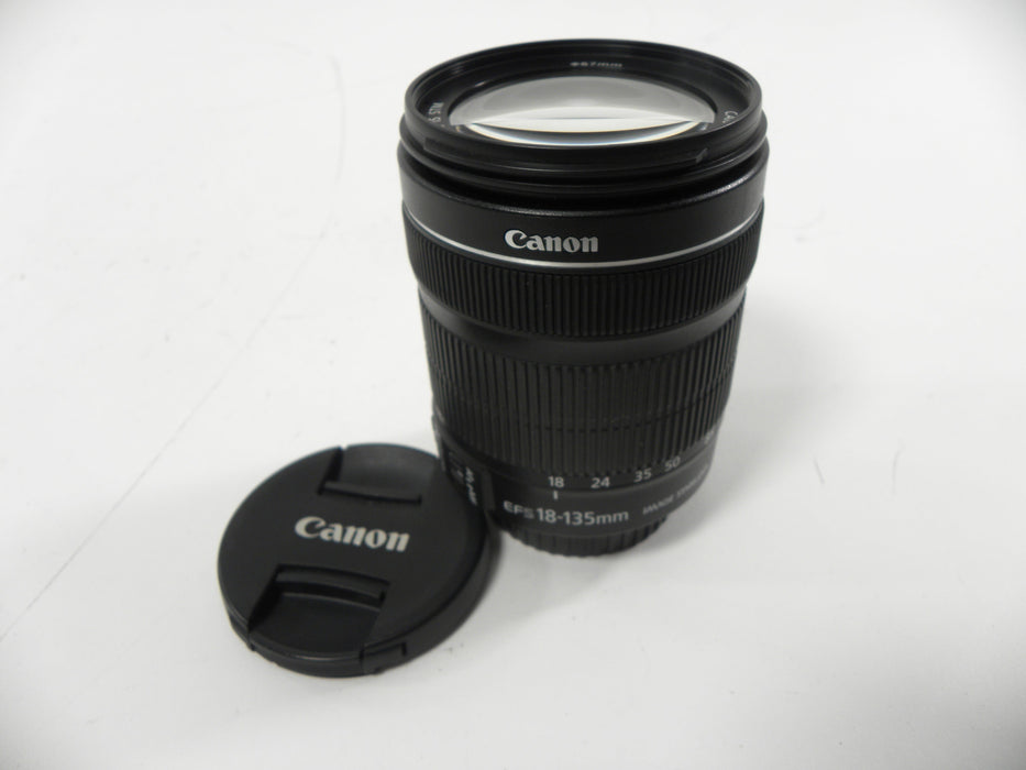 Canon EF-S Zoom 18-135mm f3.5-5.6 IS STM