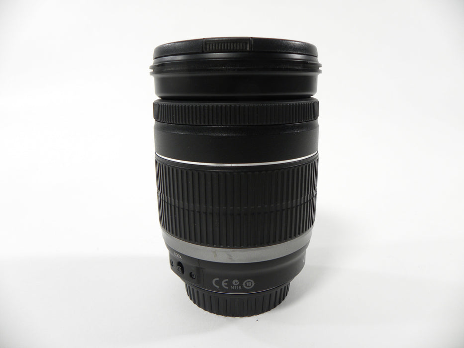 Canon EF-S Zoom 18-200mm f3.5-5.6 IS