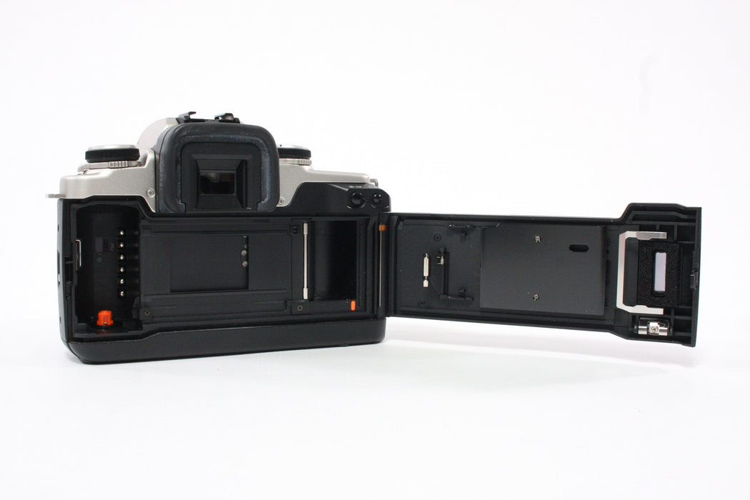 Canon Elan IIE with 28-80mm f/3.5-5.6 III Lens