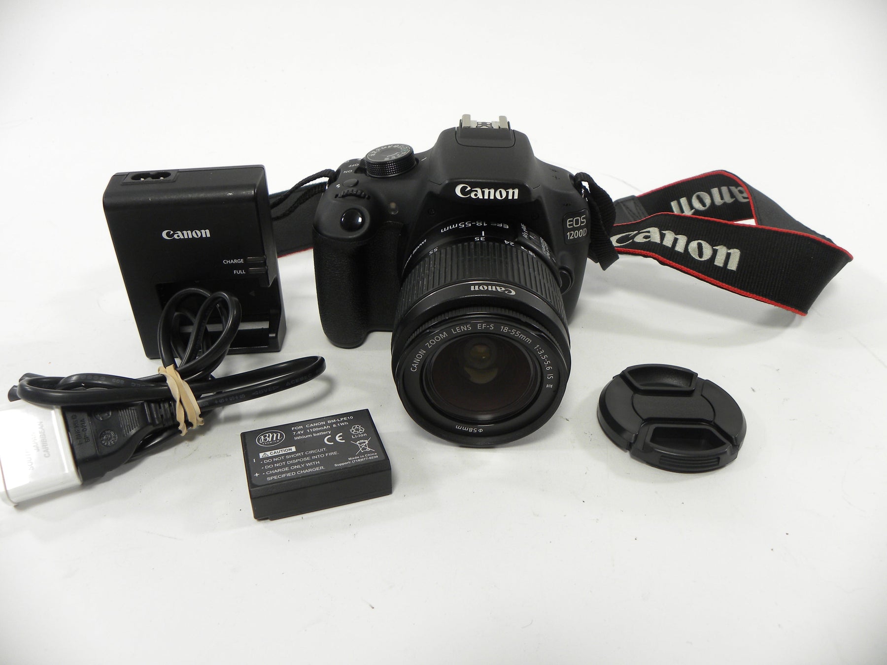 Canon EOS 1200D 18.0mp Digital SLR w/EF-S 18-55 IS II Shutter Ct. 10,117