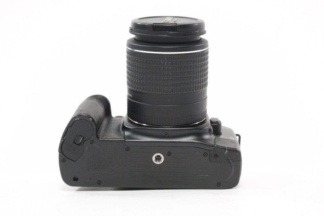 Canon EOS 30 35mm SLR with 28-90mm f/4-5.6 USM Lens