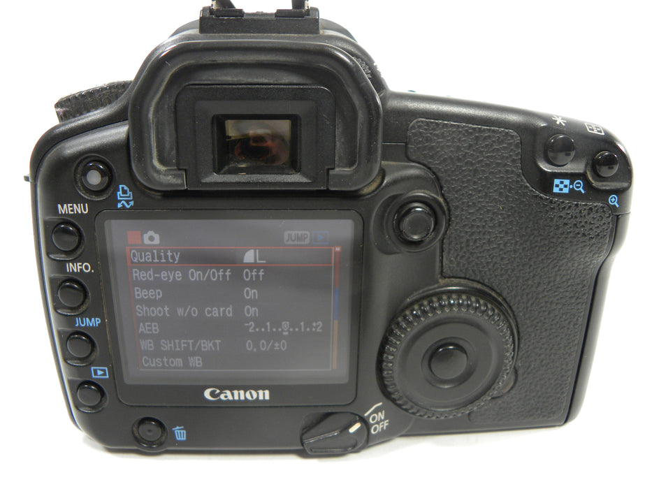 Canon EOS 30D 8.2mp Digital SLR w/Canon EF-S 18-55 IS II S/C N/A