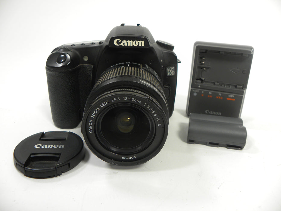 Canon EOS 30D 8.2mp Digital SLR w/Canon EF-S 18-55 IS II S/C N/A