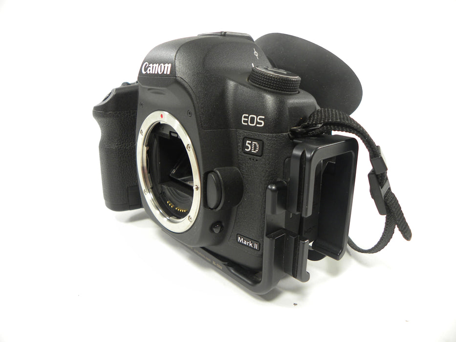 Canon EOS 5D Mark II 21.1mp Digital SLR Body Only Shutter Ct. 4,389