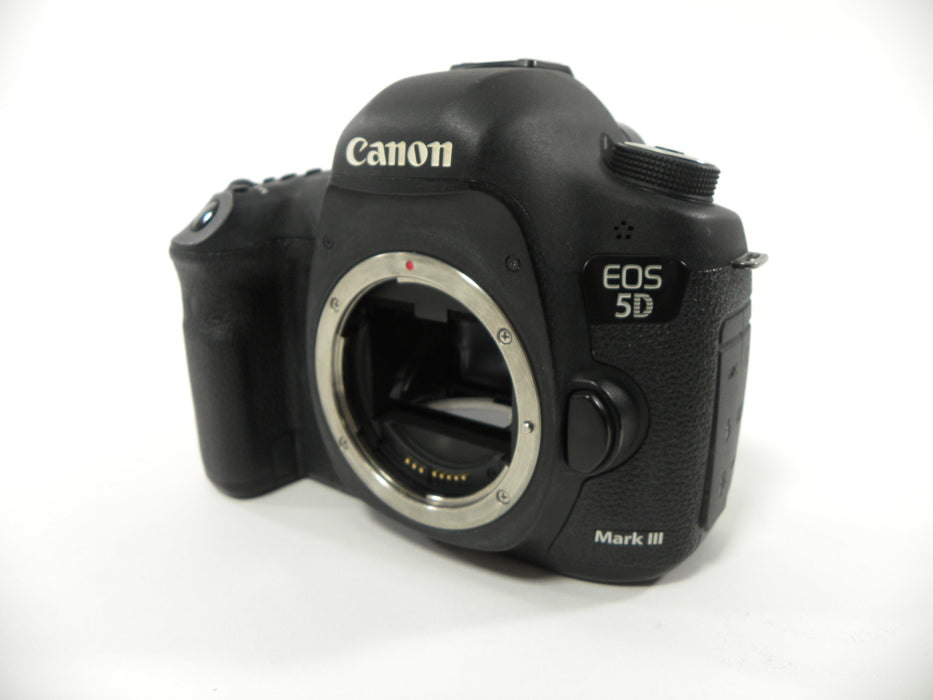 Canon EOS 5D Mark III 22.3mp Digital SLR Body Only  Shutter Ct. 143,638
