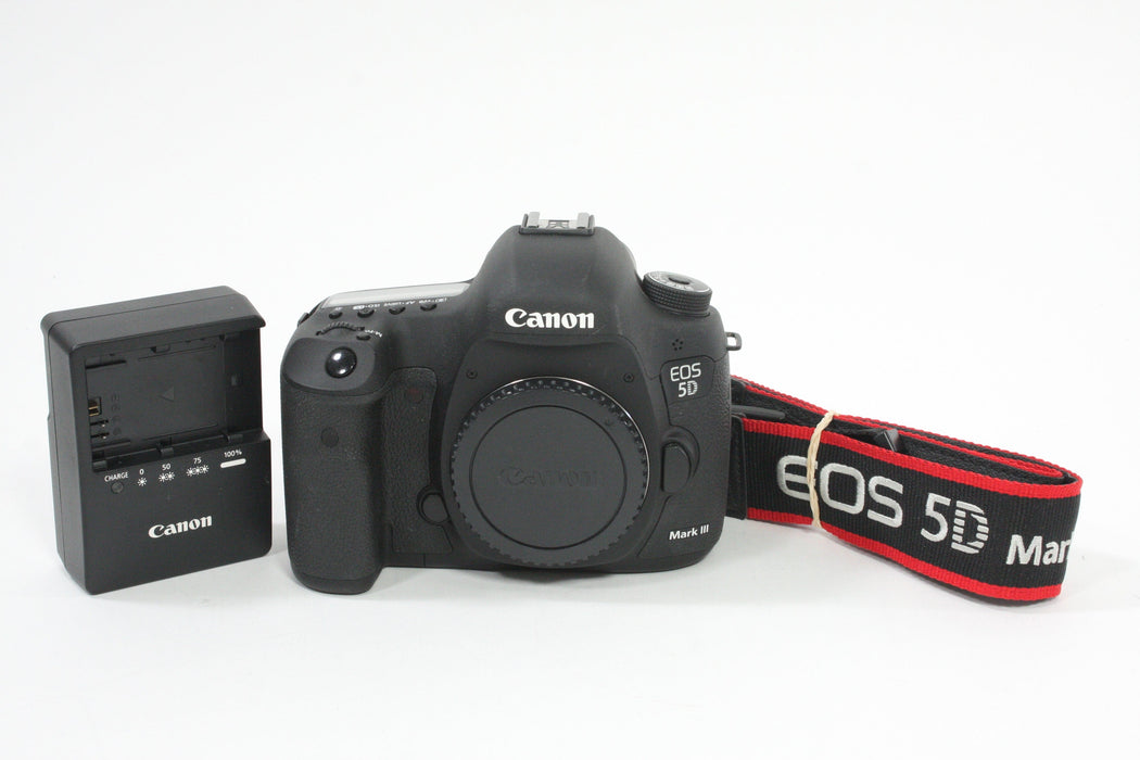 Canon EOS 5D Mark III Body Only - Shutter Count 1082